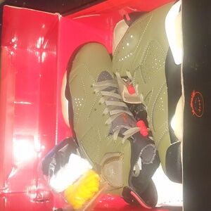 Air Jordan 6 Travis Scott shoes Olive Green Women's size 7
